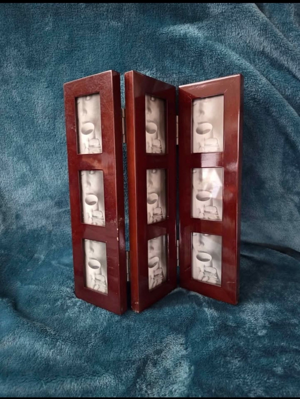 Wooden Folding Multi-Photo Frame - Cherry Finish